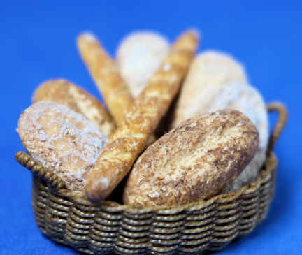 (image for) Basket of breads