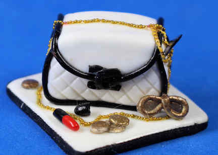 Chocolate purse and accessories (image for) Chocolate purse and accessories