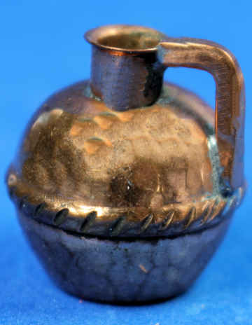 (image for) Pitcher - grungy copper