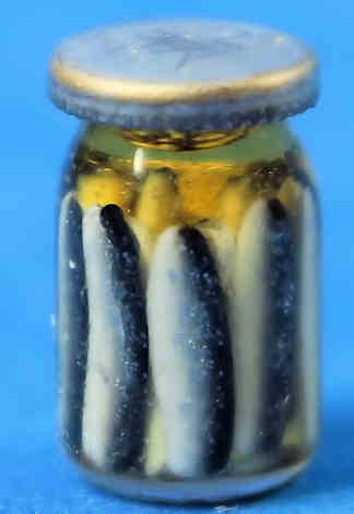 (image for) Jar of sardines
