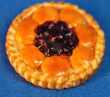 (image for) Peaches and berries pie
