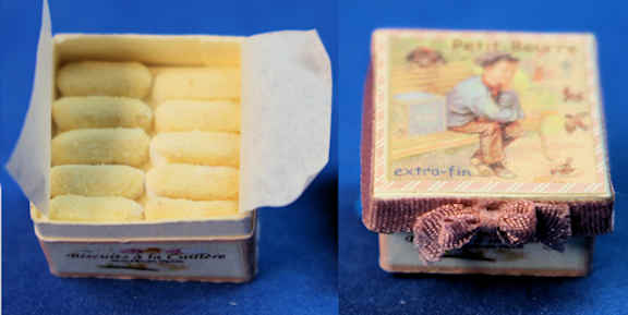 (image for) Pastries in a box by Betty Sartorio