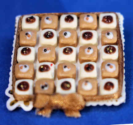 (image for) Tray of Petit Fours by Linda Cummings