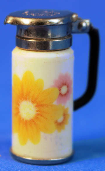 (image for) Carafe