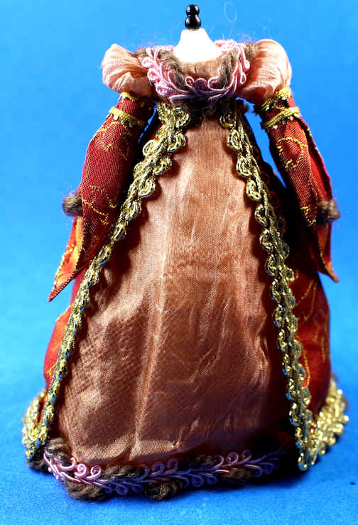 (image for) Gown on mannequin - circa 1800's