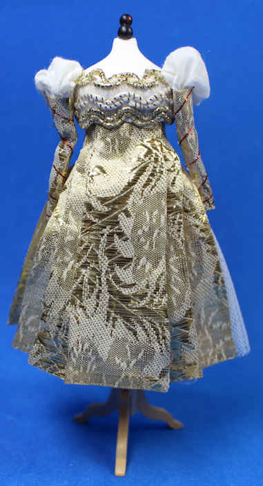 (image for) Elegant funky dress on mannequin - seafoam