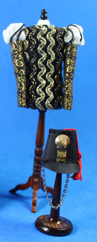 (image for) Men's Napoleanic top on stand and hat