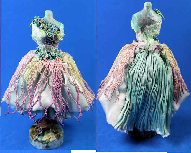 (image for) Elegant dress on mannequin - green