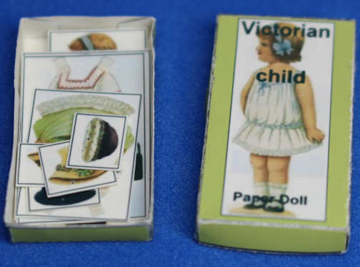 (image for) Paper doll set