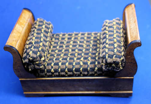 (image for) Sleigh bed by Frank Preene