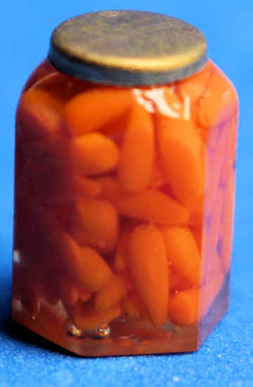 (image for) Jar of carrots - angled jar