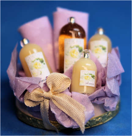 (image for) Bath set - cream/amber bottles