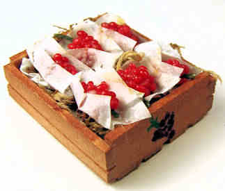 (image for) Red grapes in crate