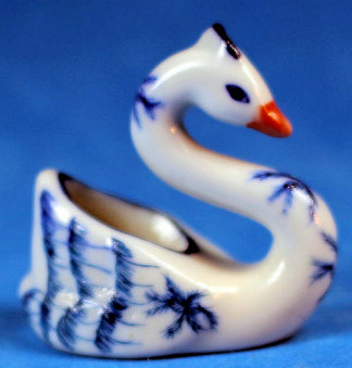 (image for) Swan planter