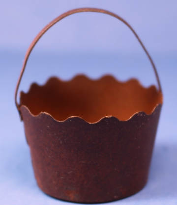(image for) Pail - fancy rusty