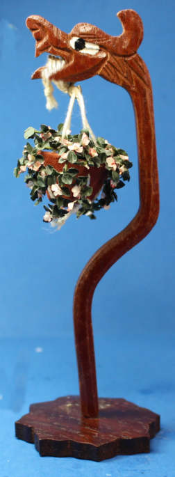 (image for) Dragon plant holder and plant