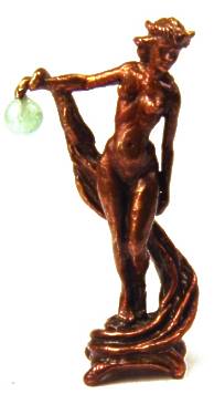 Lady with pearl - bronze - Click Image to Close