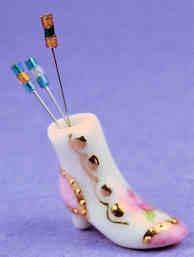 (image for) Hat pin holder - boot design