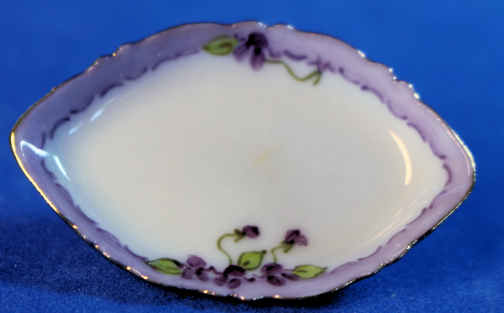 (image for) Oval tray by Jo Parker