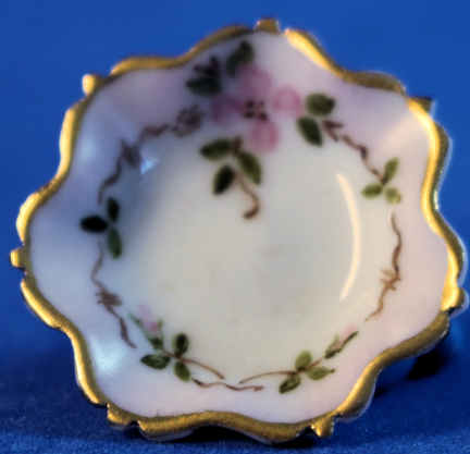(image for) Decorative dish by Jo Parker
