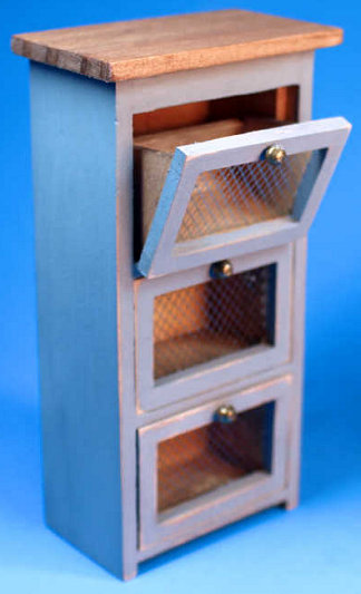 Screened kitchen pantry - blue