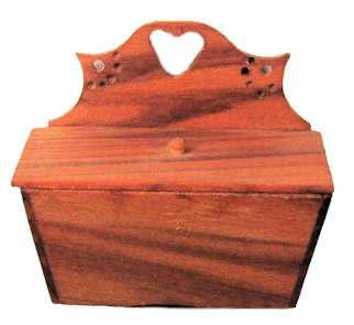(image for) Baker's hanging box
