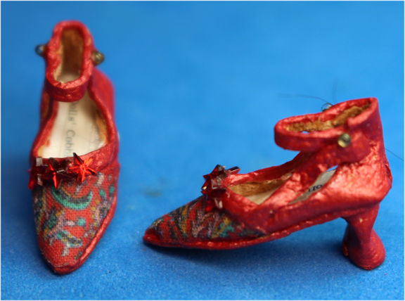 (image for) Lady's shoes - pumps with strap - red