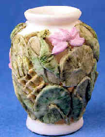 (image for) Vases / urns / planters