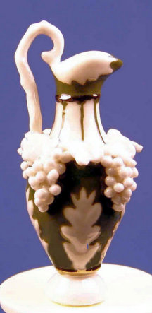 (image for) Ewer - grapes/green