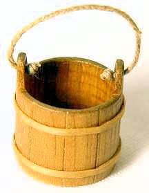 (image for) Wooden bucket