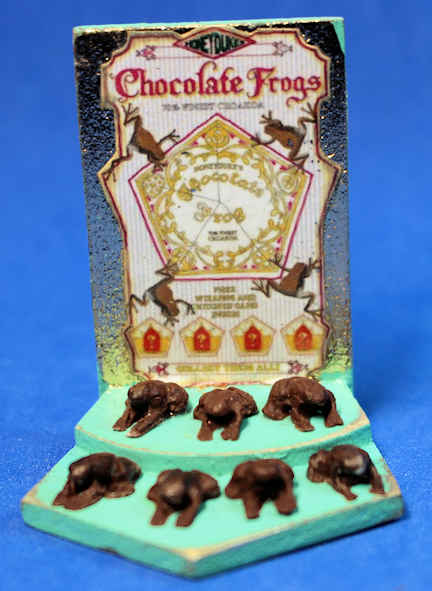(image for) Chocolate frog display #1