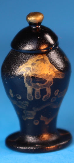 (image for) Lidded urn - Asian design - Alice Zinn