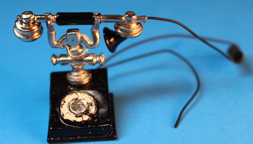 (image for) Telephone - old fashioned