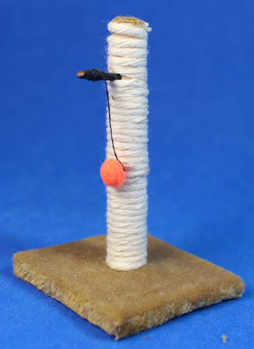 (image for) Cat toy/scratching post