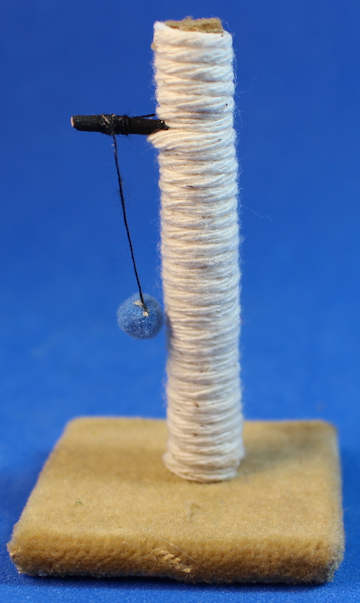 (image for) Cat toy/scratching post