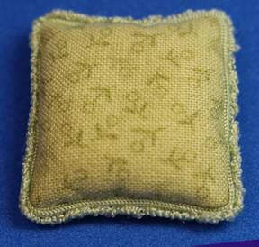 (image for) Decorative pillow