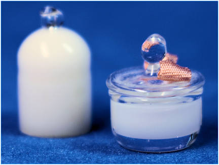 (image for) Jars of cream