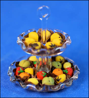 (image for) Marzipan on a tiered dish