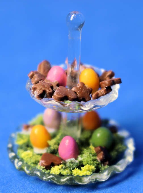 (image for) Easter eggs and candy tiered dish