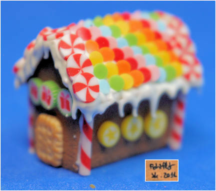 (image for) Gingerbread house - candies