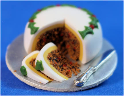 (image for) Christmas fruit cake and slice