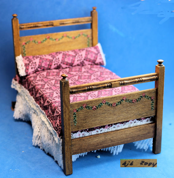 (image for) Craftsman bed by Beth Bergman (Minimanor)