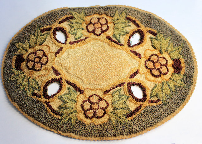 (image for) Rug - crewel