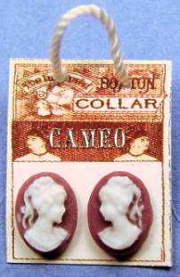 (image for) Collar cameo display