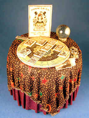 Fortune teller table