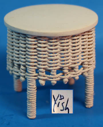 Wicker side table - round - white